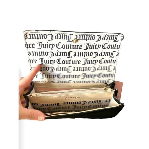 Juicy Couture Heartless Flap Clutch Wallet Black Logo Embossed NWT $45 Y2K - Picture 5 of 5